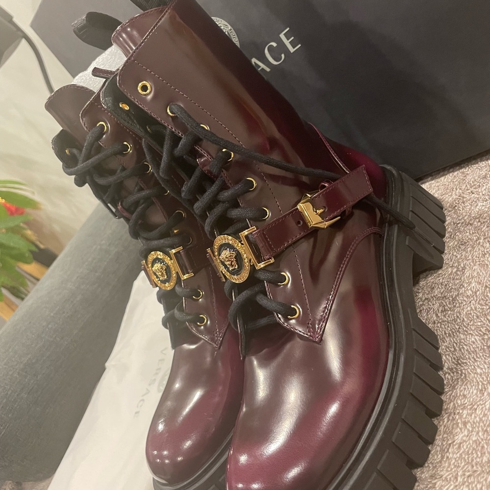 Versace shoe - Picture 7 of 10